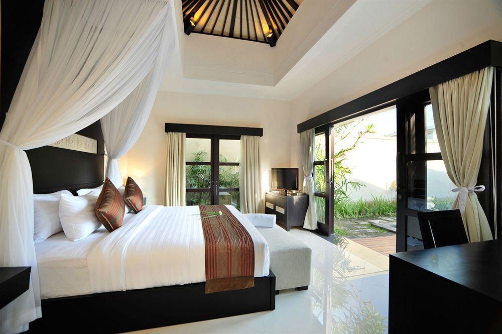 La Villais Kamojang Hotel Seminyak Exterior photo