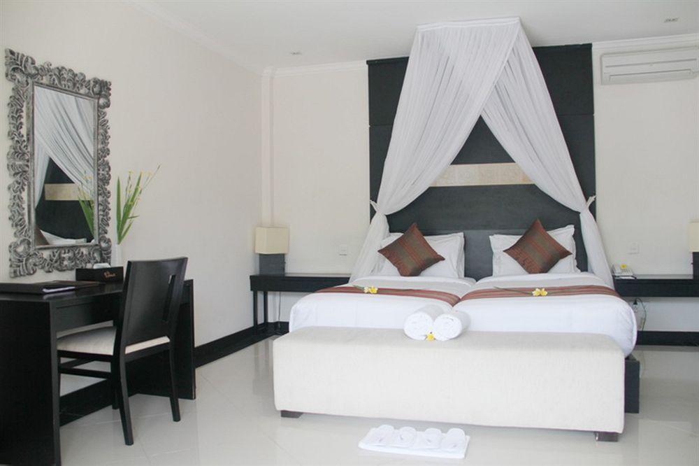La Villais Kamojang Hotel Seminyak Exterior photo